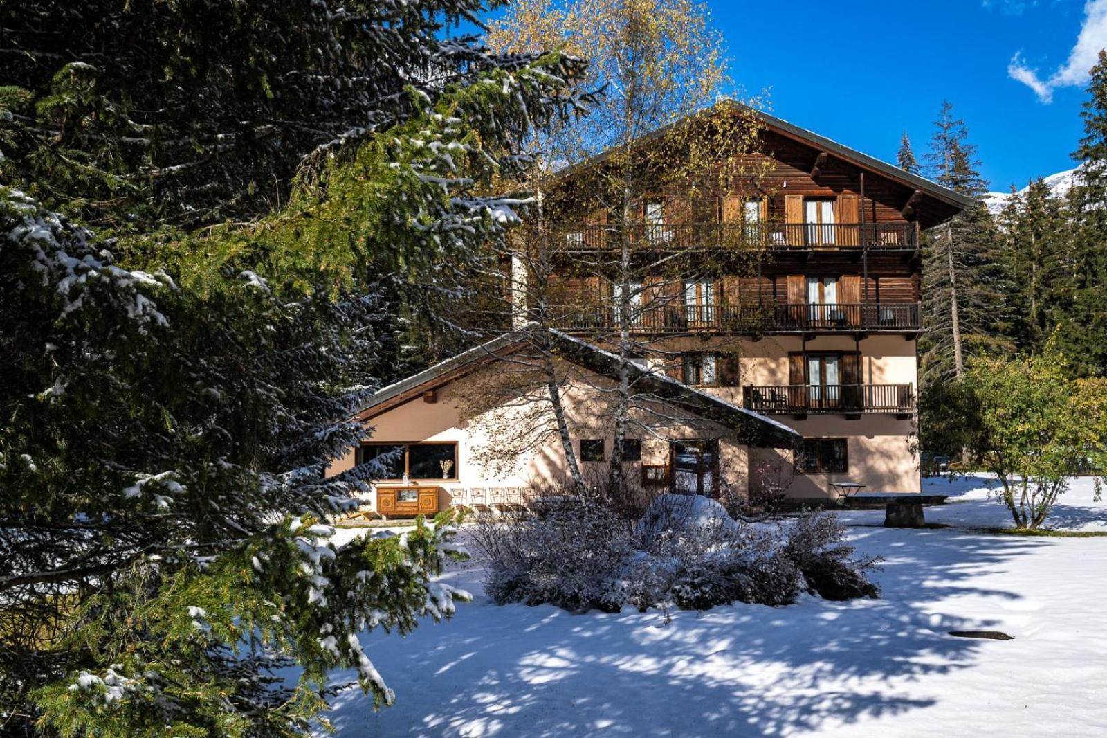 שמפולוק Alpine Forest Hotel מראה חיצוני תמונה