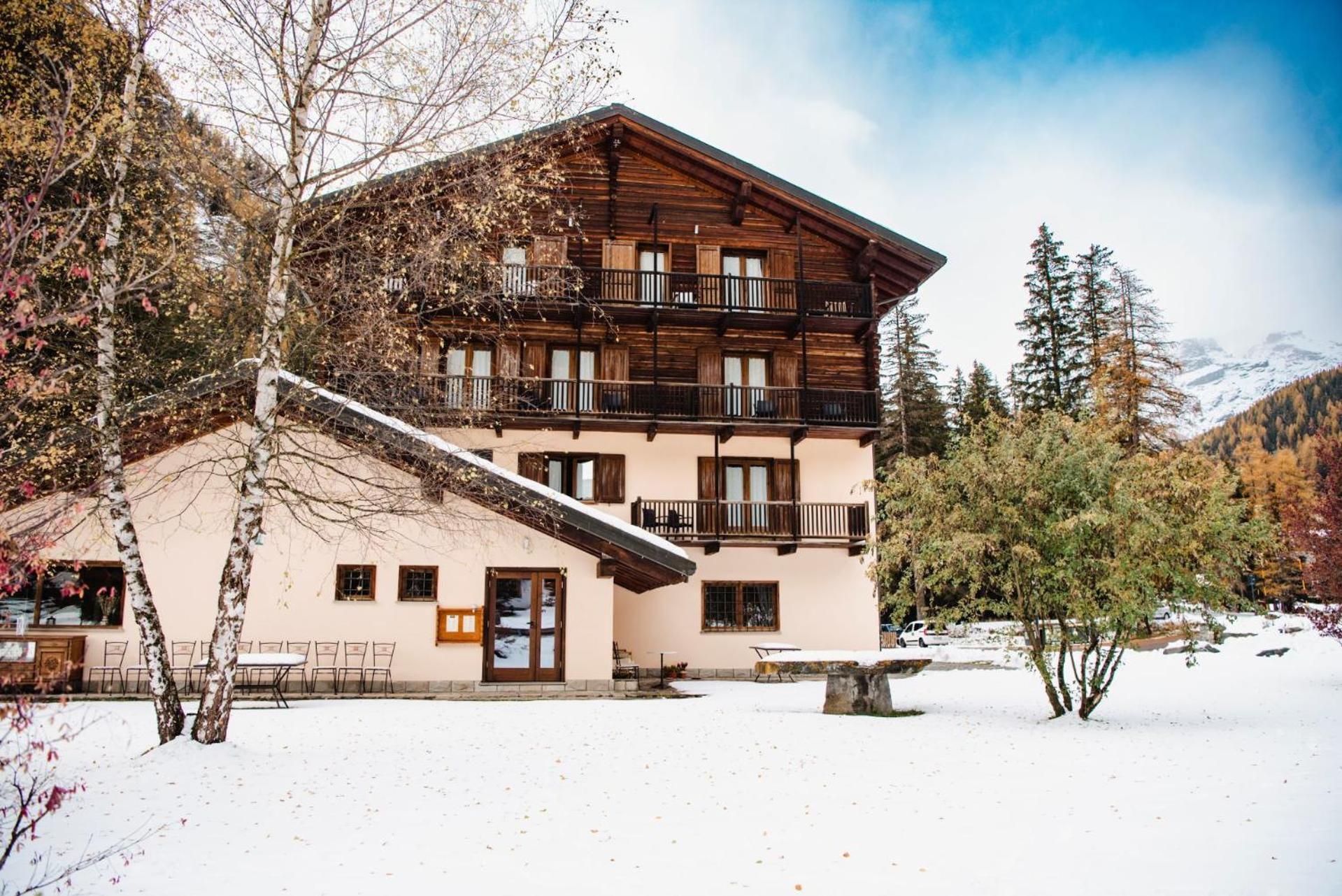 שמפולוק Alpine Forest Hotel מראה חיצוני תמונה