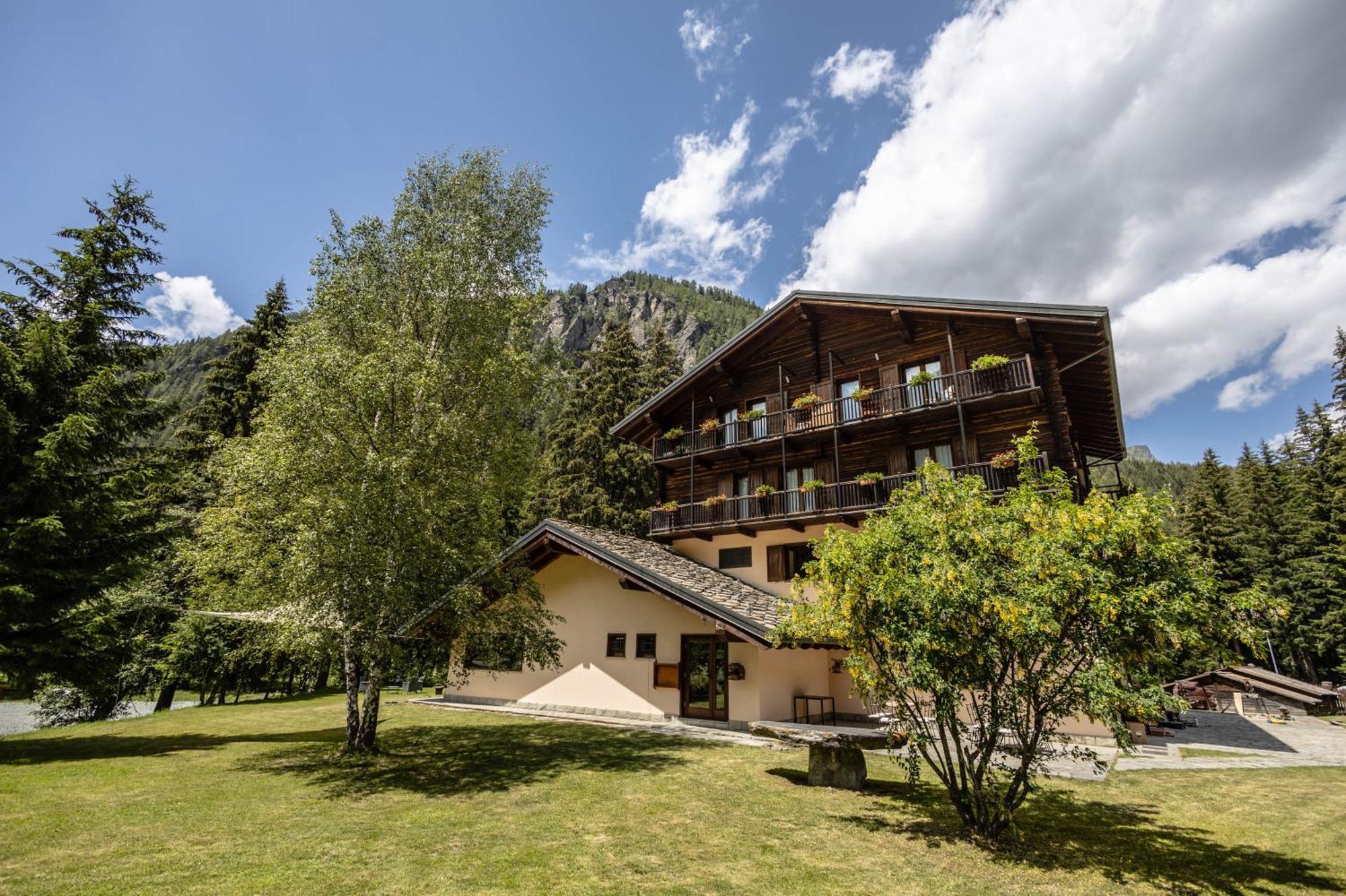 שמפולוק Alpine Forest Hotel מראה חיצוני תמונה