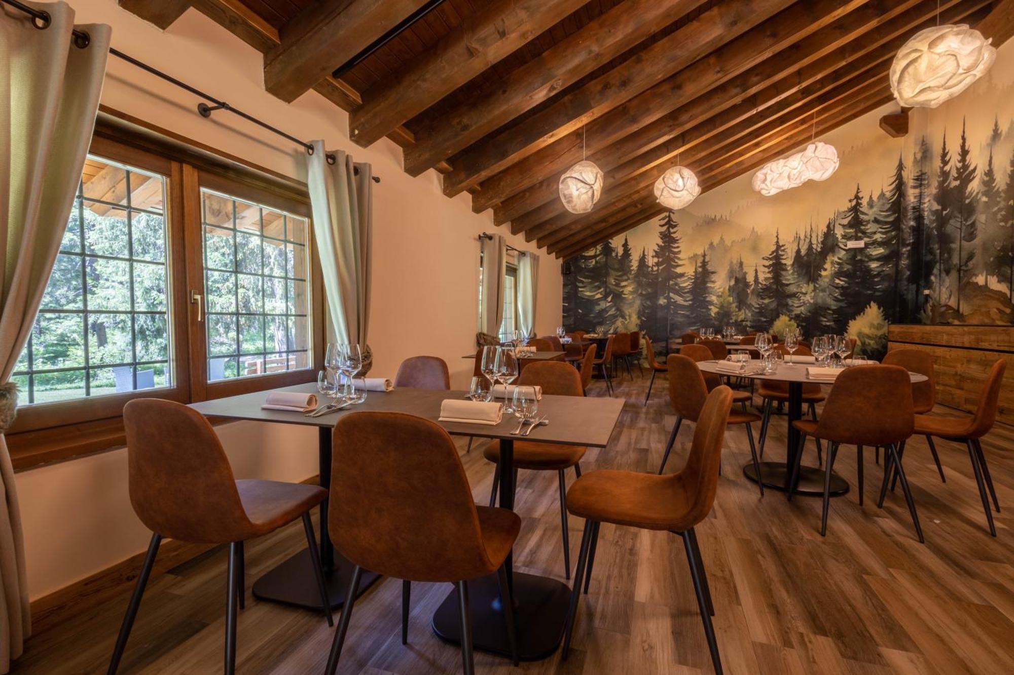 שמפולוק Alpine Forest Hotel מראה חיצוני תמונה
