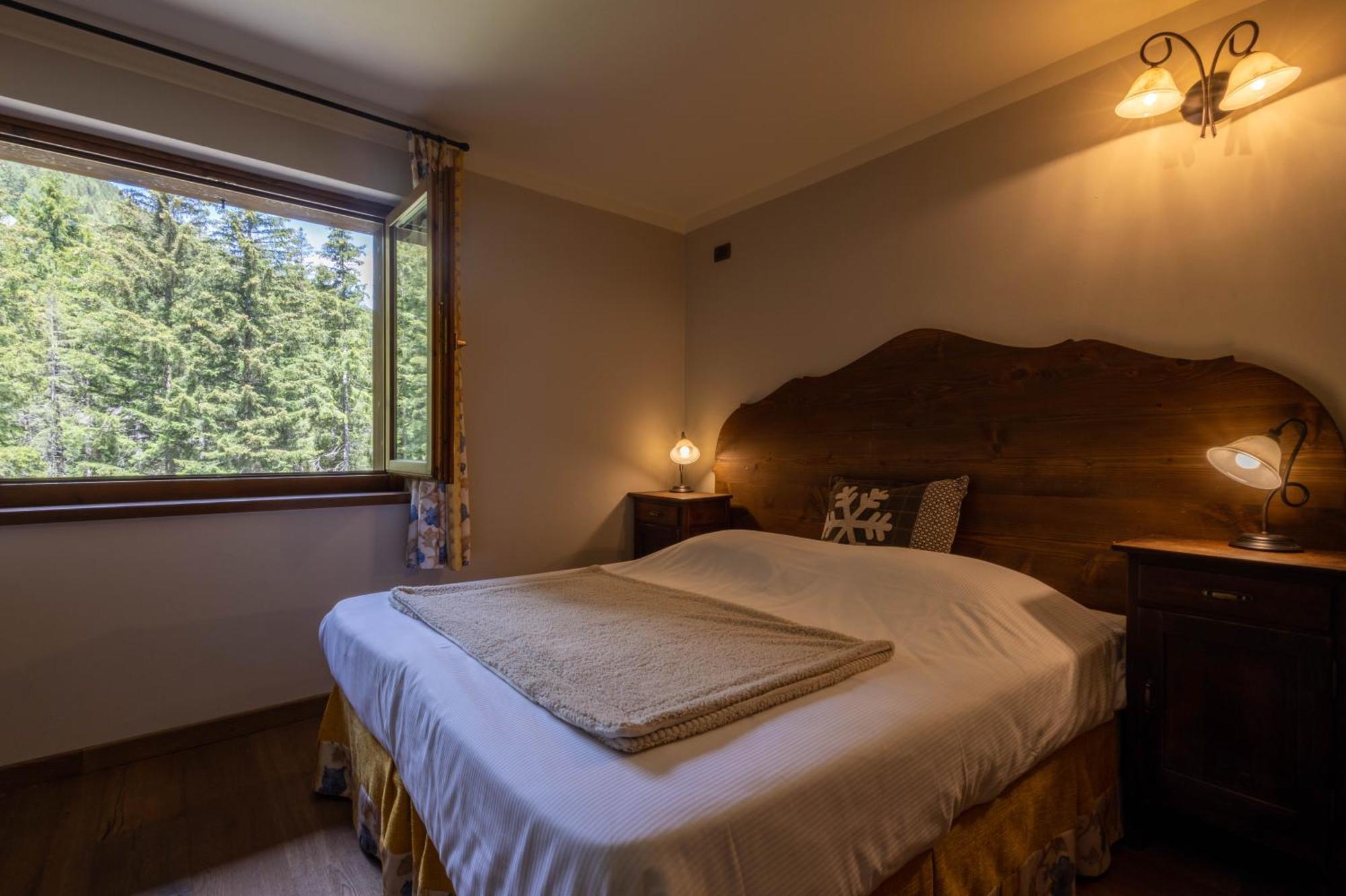 שמפולוק Alpine Forest Hotel מראה חיצוני תמונה