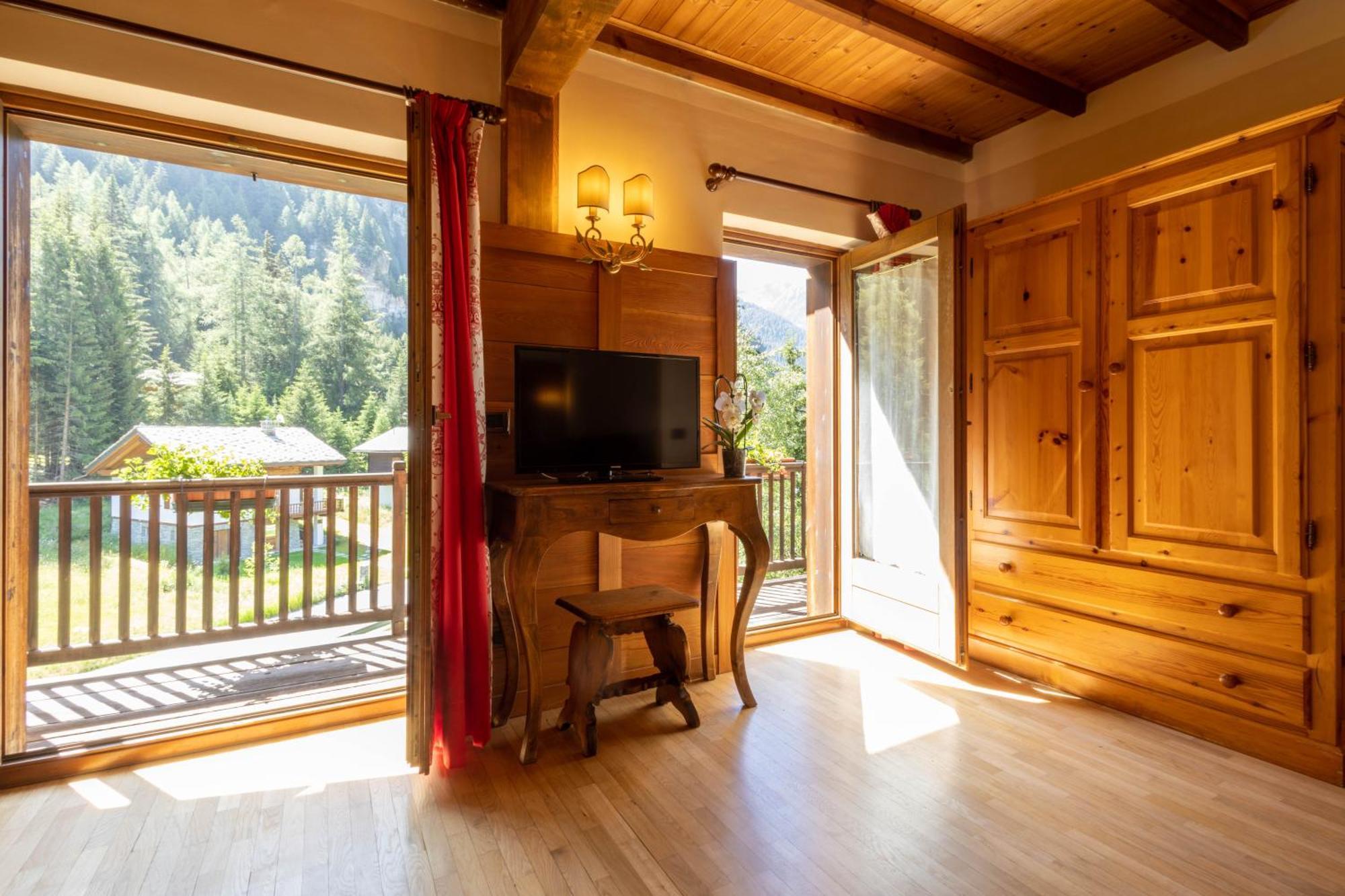 שמפולוק Alpine Forest Hotel מראה חיצוני תמונה